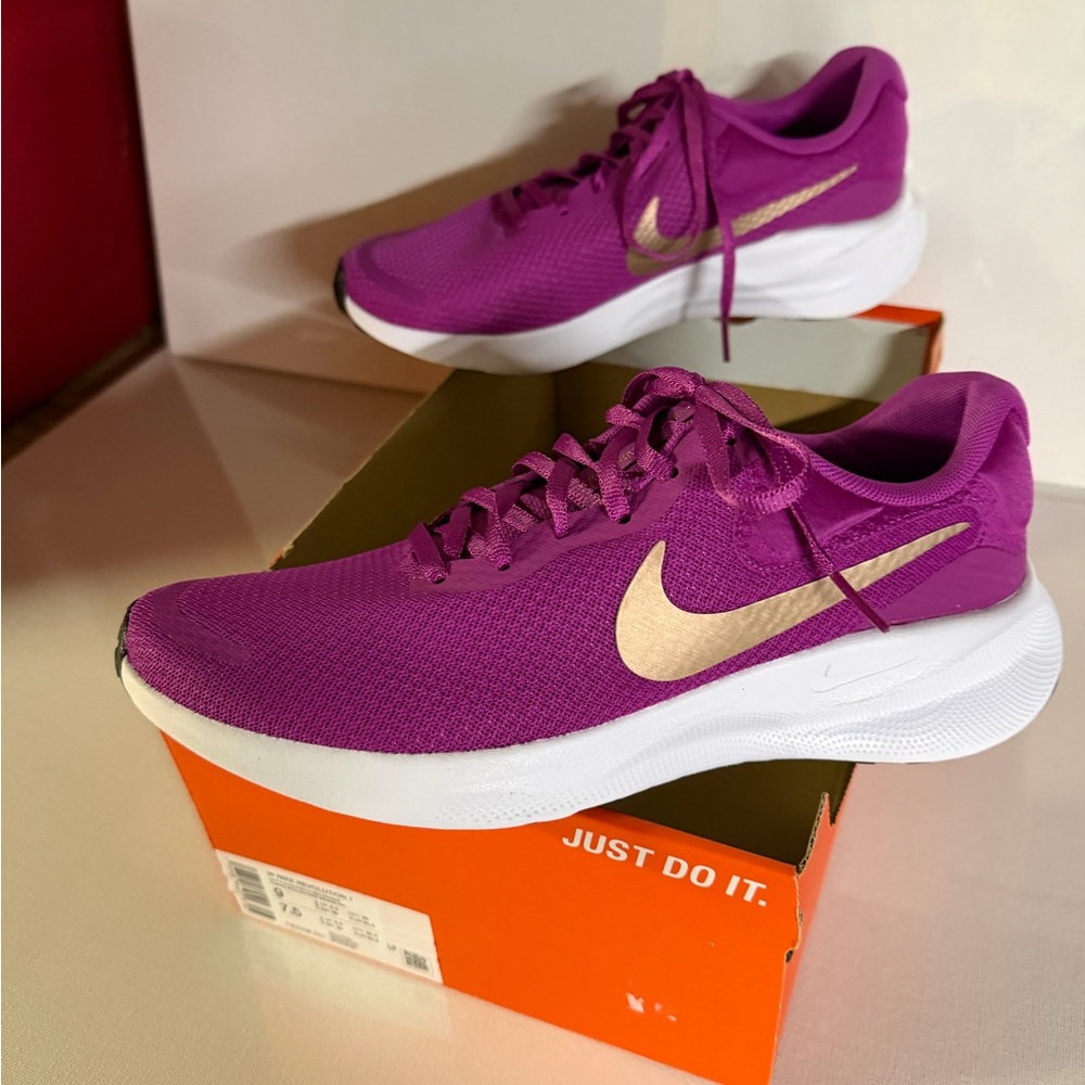 Nike Women's Magenta and Gold Athletic Shoes